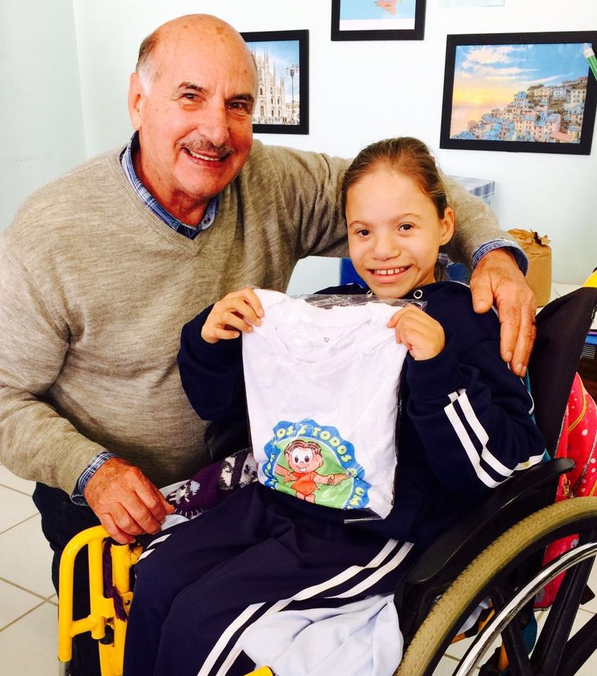 OS Rio do Sul entrega camisetas do programa voltado à ética e cidadania