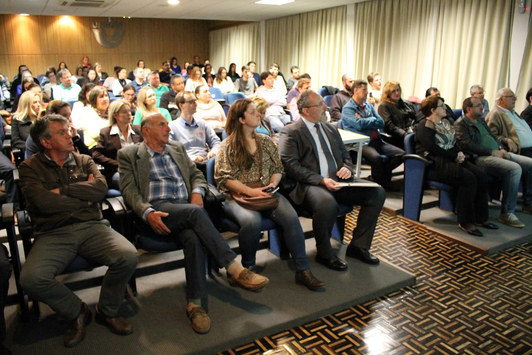 Candidatos assinam Plano de Transparência e Controle Social