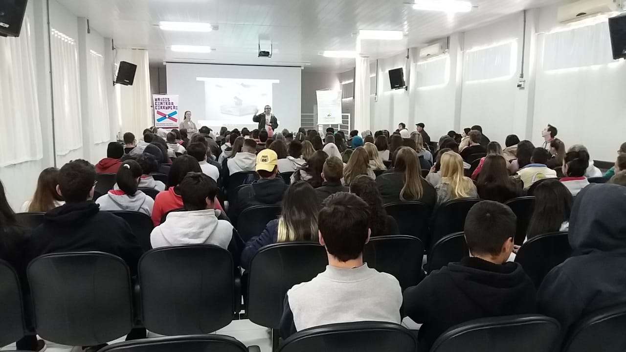 Palestra sobre o movimento Unidos Contra a Corrupção em Rio do Oeste